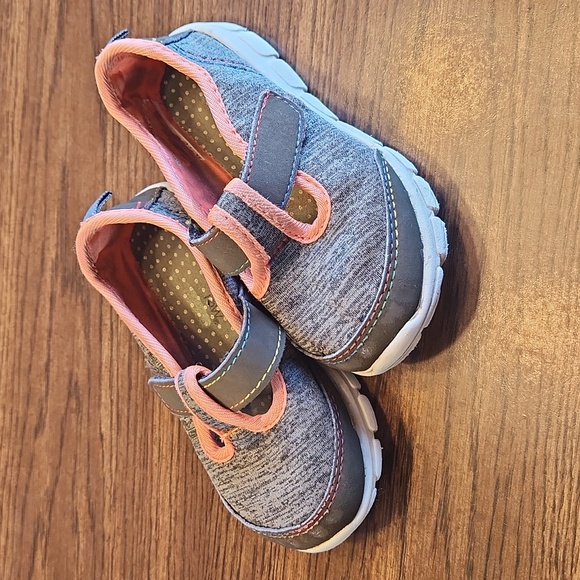 Girls Size 8 shoes bundle - Picture 4 of 4